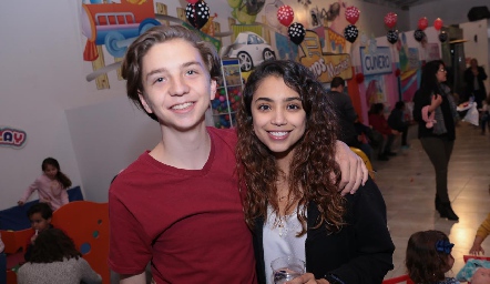 Andrés Meade y Daniela López.