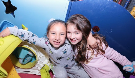 Valentina y Marce.