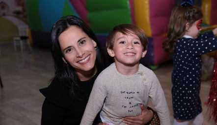 Anilú Enríquez y Mateo.