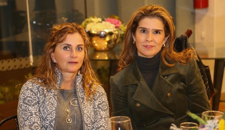  Lorena Robles y Laura de Andrés .