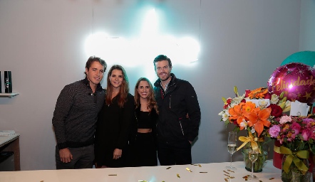  Javier Meade, Jessica Martín Alba, Paulina Aguirre y Roberto Lozano.