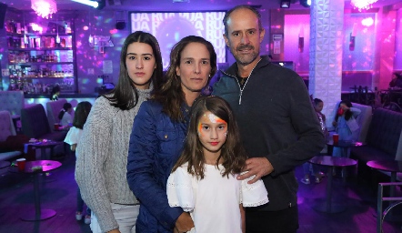 Isa Gutiérrez, Liliana Martí, Gildo Gutiérrez y Fer Gutiérrez.