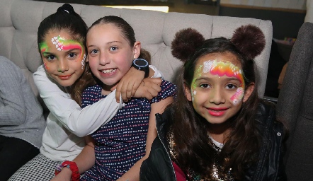  Bárbara, Valentina y Suria.