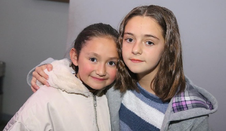  Salma Valdez y Lourdes Nieto.