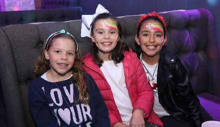  Daniela, Fer y Aranza.