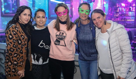  Amigas.