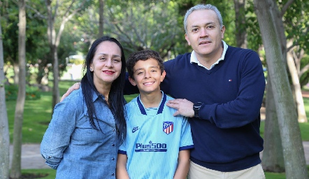 Amaranta Martínez, Máximo y César Ortega.