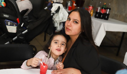 Mariem y Yaz Villalba.