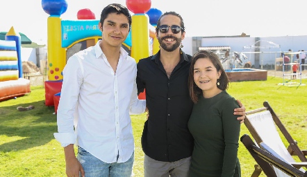  Manuel Rodríguez, Claudio Purata y Paulina Romo.