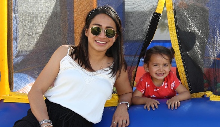  Paola y María Julia Safont.