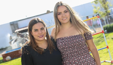  Lety y Patricia Arias.