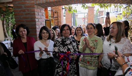Inauguración De Barro y Flores.