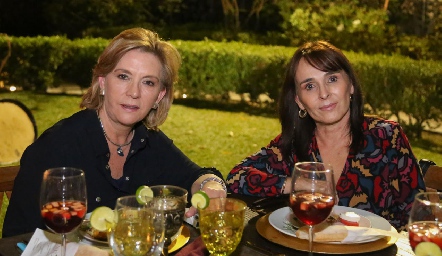  Rosy Mercado y Susana Rangel.