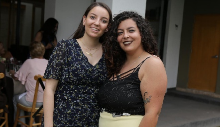 Marisol y Daniela González.