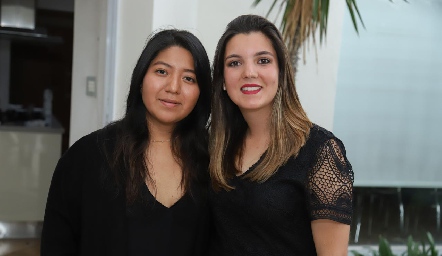  Ana Meche Cifuentes y Mimí Navarro.