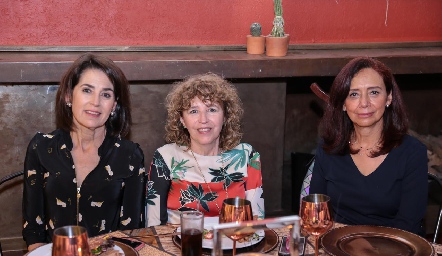 María Elena Torre, Rita Llamazares y Blanca Pescador.
