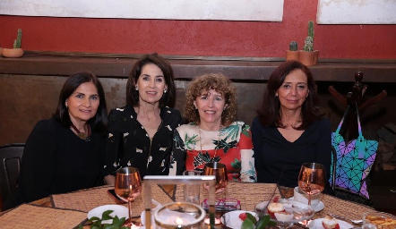 Mónica Guillén, María Elena Torre, Rita Llamazares y Blanca Pescador.