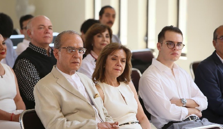 Reunión de la Familia Estrada.
