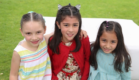  Arantza, Mariana y Amaya.