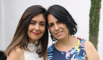 Georgina Mitre y Mariana Estrada .