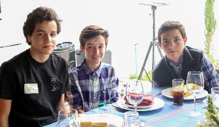  Roberto Recio, Carlos y Patricio.