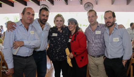 Reunión de la familia Estrada.