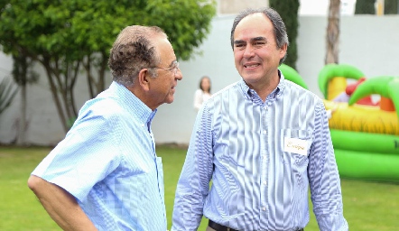 Reunión de la familia Estrada.