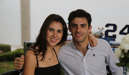  Daniela Monsiváis y Santiago Meade.
