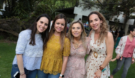  Luciana Rodríguez, Carolina Castillo, Claudia Oliva y Lila Medina.