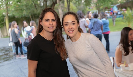  Marianne Velasco y Roberta Martínez.