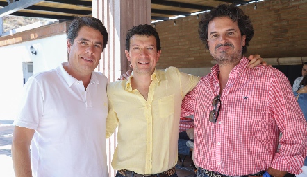  Guillermo Chávez, Héctor Salas y Eduardo Gómez.