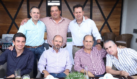  Gerardo Valle, Chino González, Héctor Gutiérrez, Oscar Silos, Ricardo Meade, Víctor Ortiz y Ricardo Balbontín.