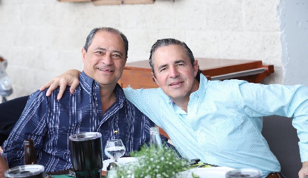  Héctor Valle y Gerardo Valle.