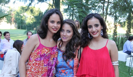 Alynn Ruiz, Nayelli Maya e Isa Torres.