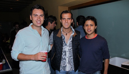  José Centeno, Juanfer Rojas y Andrés Escalante.