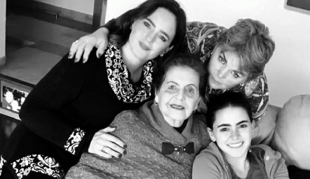  Irene Loyo, Mercedes García de Dent (q.e.p.d), Irene Dent e Irene Abud.