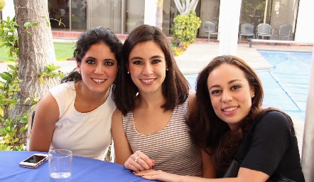  Maribel Rodríguez, Tere Mancilla y Fernanda Torres.