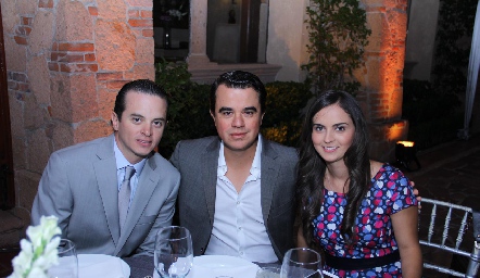  Eduardo Zermeño, Víctor Huerta y Ana Isabel Navarro.
