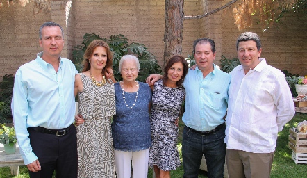  Familia Garza Montemayor.