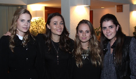  Miriam Huber, Mariana López, Paulina López y Daniela Muriel.