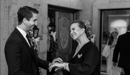  Jorge Meade con su mamá María Luisa Díaz de León.