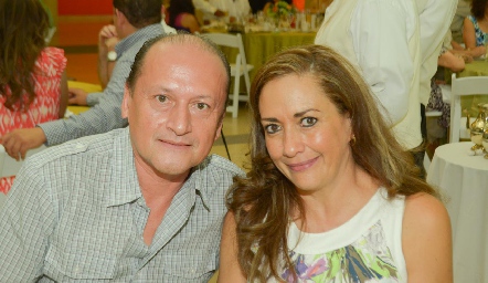  Raul Velázquez y Patricia Alvarez.