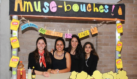  Miriam Díaz Infante, Regina, Paula Torres y Isa Castelo.