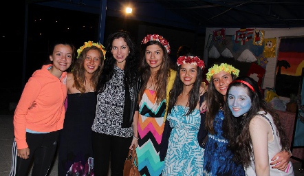  Las chicas del Colegio del Bosque.
