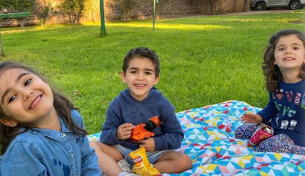 Annia, Pato y Renata.