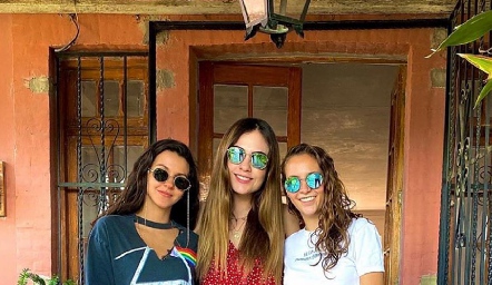 Marijó Cifuentes, Ana Sofi Stahl y Lucila Andrade.