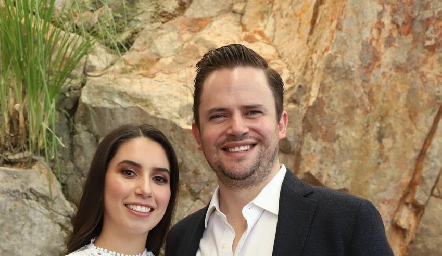  Paola Córdova y Juan Autrique serán esposos.
