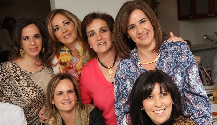  Martha del Río, Claudia del Pozo, Sandra Estúa, Noemí Sampere, Rocío Gómez y Maricarmen Haro.