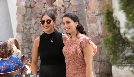  Isa Castelo y Paola Córdova.