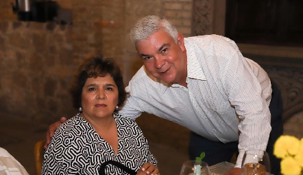  Claudia y Federico Mendizábal.